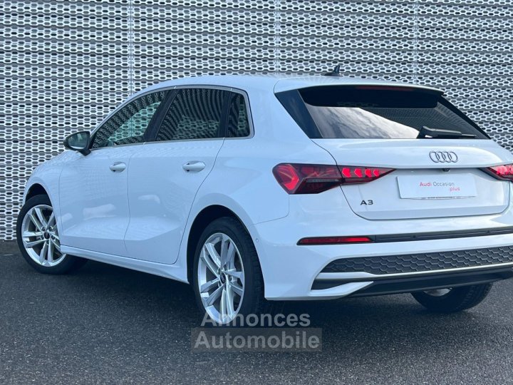 Audi A3 Sportback TFSI Mild Hybrid 116 S tronic 7 Business Executive - 2