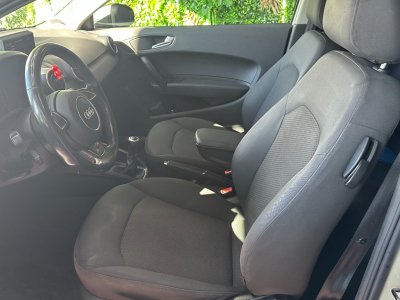 Audi A1 12 TFSI 85 ch Ambiente 3 Portes - Suivi - Radio - Regulateur   - 6