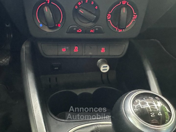 Audi A1 12 TFSI 85 ch Ambiente 3 Portes - Suivi - Radio - Regulateur - 13