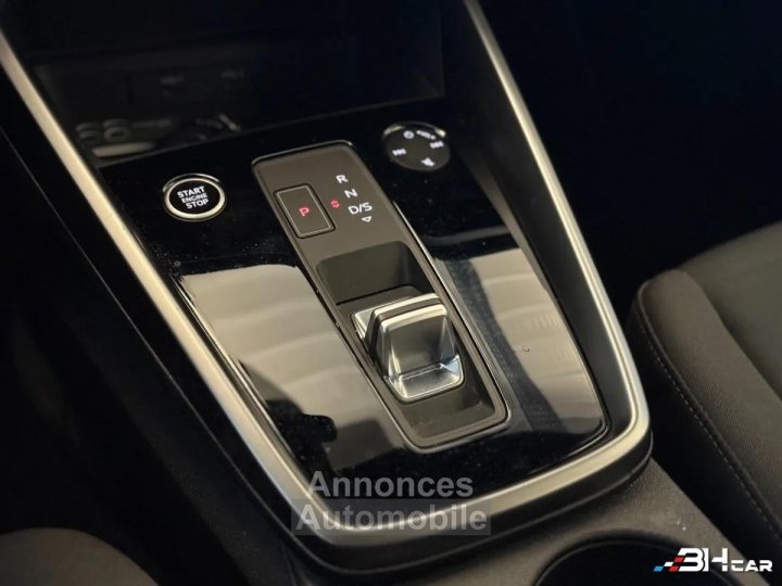 Audi A3 III 40 e-tron 204ch Business line S tronic 6 - 23