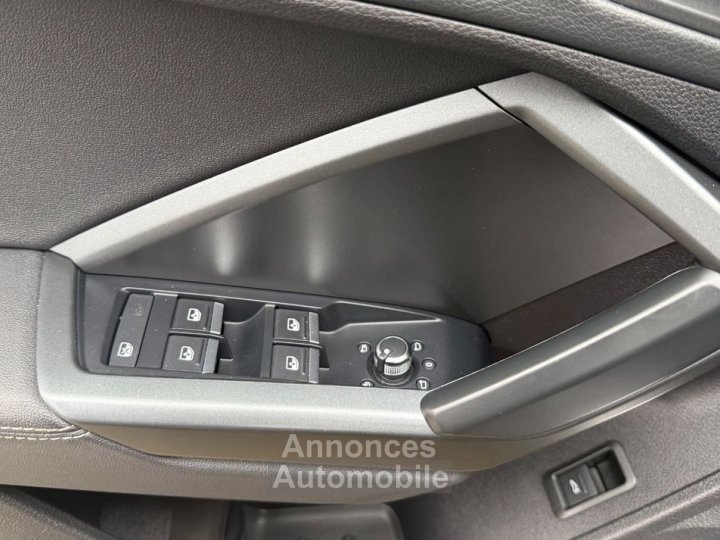 Audi Q3 Sportback 15 35 tfsi 150 mhev s-line bva toit ouvrant - 9