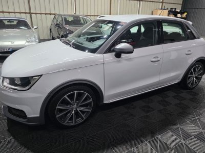 Audi A1 10 TFSI 95ch Ultra Style &Agrave; partir de 19142 -mois   - 3