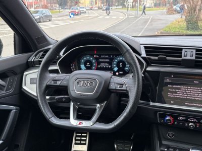 Audi Q3 Sportback 15 35 tfsi 150 s-line s-tronic 7 black edition bva toit ouvrant garantie constructeur   - 17