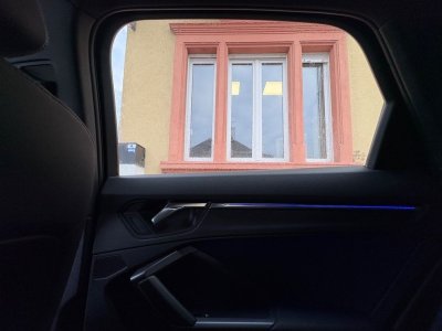 Audi Q3 Sportback 15 35 tfsi 150 s-line s-tronic 7 black edition bva toit ouvrant garantie constructeur   - 22