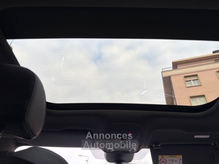 Audi Q3 Sportback 15 35 tfsi 150 s-line s-tronic 7 black edition bva toit ouvrant garantie constructeur - 25