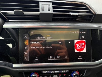 Audi Q3 Sportback 15 35 tfsi 150 s-line s-tronic 7 black edition bva toit ouvrant garantie constructeur   - 27