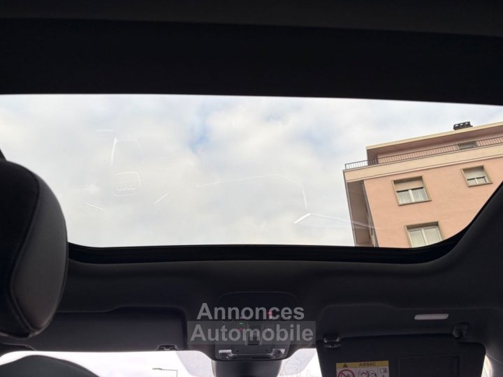 Audi Q3 Sportback 15 35 tfsi 150 s-line s-tronic 7 black edition bva toit ouvrant garantie constructeur - 28