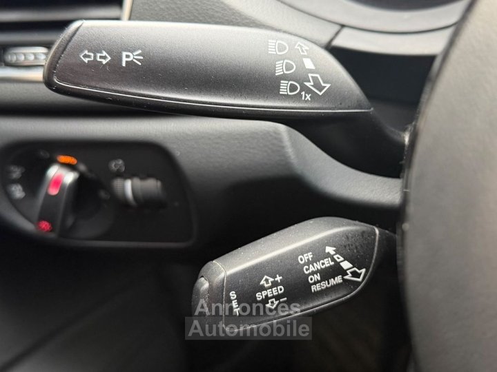 Audi Q3 14 tfsi 150 s-line s-tronic %2B cam&eacute;ra - 28