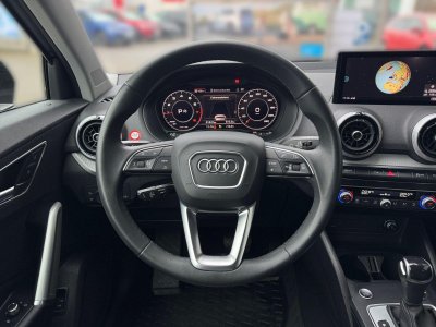 Audi Q2 S line 35TFSI MATRIX AHK NAV KAM SHZ   - 8