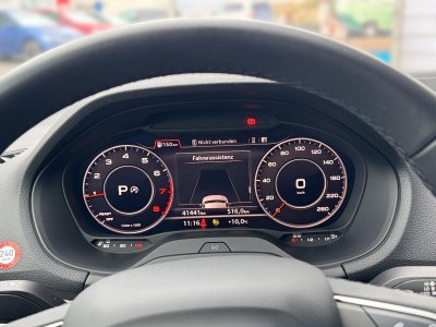 Audi Q2 S line 35TFSI MATRIX AHK NAV KAM SHZ   - 9