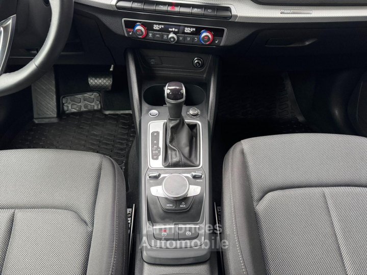 Audi Q2 S line 35TFSI MATRIX AHK NAV KAM SHZ - 10