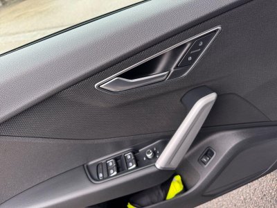 Audi Q2 S line 35TFSI MATRIX AHK NAV KAM SHZ   - 13