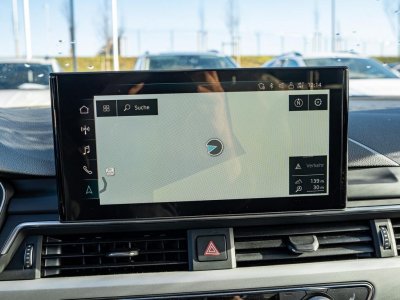 Audi A4 Avant S line 35 TFSI S tronic ACC LED NAVI BT   - 6