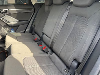 Audi Q3 2l 35 tdi 150ch design apple carplay camera de recul   - 9
