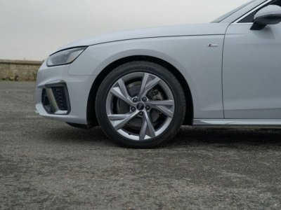 Audi A4 30 TDI 136CH S LINE TRONIC 7 7CV - 11