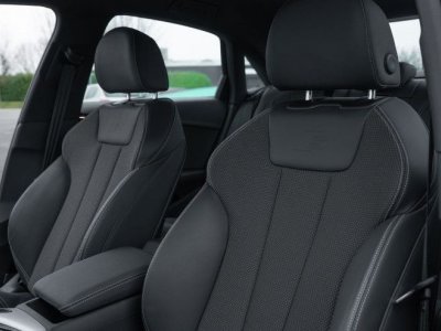 Audi A4 30 TDI 136CH S LINE TRONIC 7 7CV - 18