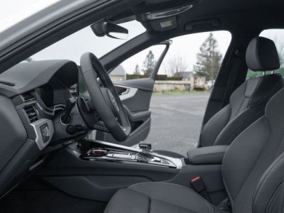 Audi A4 30 TDI 136CH S LINE TRONIC 7 7CV - 19