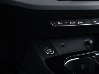 Audi A4 30 TDI 136CH S LINE TRONIC 7 7CV - 32