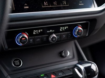 Audi Q3 45 TFSI e S LINE | TVA RECUPERABLE Si&egrave;ges &eacute;l&eacute;ctriques CARPLAY   - 32