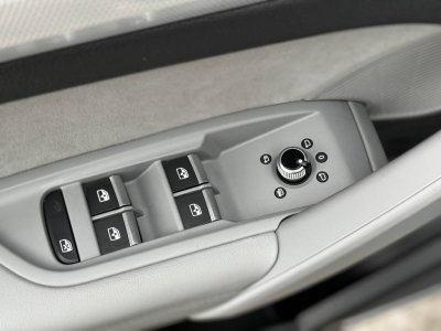 Audi Q5 II 40 TDI 204ch Avus quattro S tronic 7 - 44