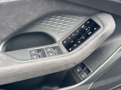 Audi A6 AVANT Avant e-hybrid 299 ch S tronic 7 Quattro S line   - 21