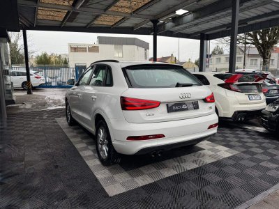 Audi Q3 20 TDI 140 ch Quattro Attraction S tronic 7   - 4