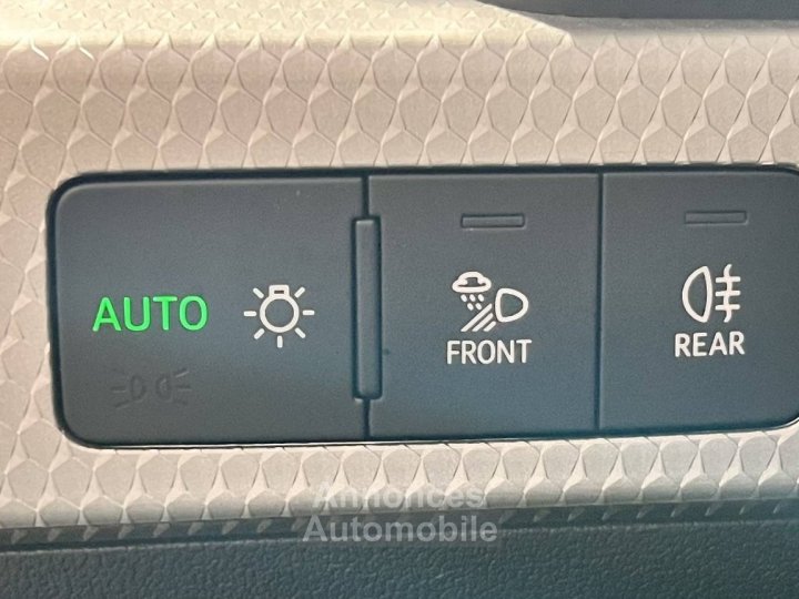 Audi A1 Sportback 30 TFSI 116 ch S tronic 7 S Line - 17