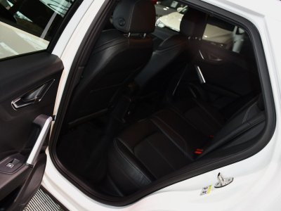 Audi Q2 S-Line 35 TFSI 150 S-Tronic GPS Virtual Caméra Bang Olufsen Pré Sense Régulateur Semi Cuir JA 18 Garantie 16/05/2026 - 14