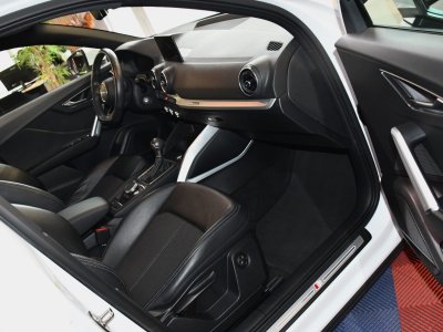 Audi Q2 S-Line 35 TFSI 150 S-Tronic GPS Virtual Caméra Bang Olufsen Pré Sense Régulateur Semi Cuir JA 18 Garantie 16/05/2026 - 19