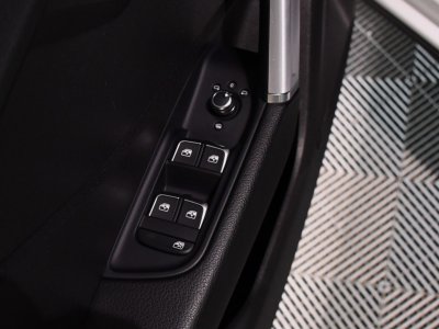 Audi Q2 S-Line 35 TFSI 150 S-Tronic GPS Virtual Caméra Bang Olufsen Pré Sense Régulateur Semi Cuir JA 18 Garantie 16/05/2026 - 21