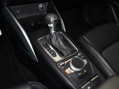 Audi Q2 S-Line 35 TFSI 150 S-Tronic GPS Virtual Caméra Bang Olufsen Pré Sense Régulateur Semi Cuir JA 18 Garantie 16/05/2026 - 23