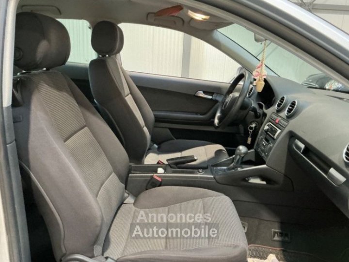 Audi A3 19 TDI 105CH AMBIENTE S TRONIC 6 3P - 3