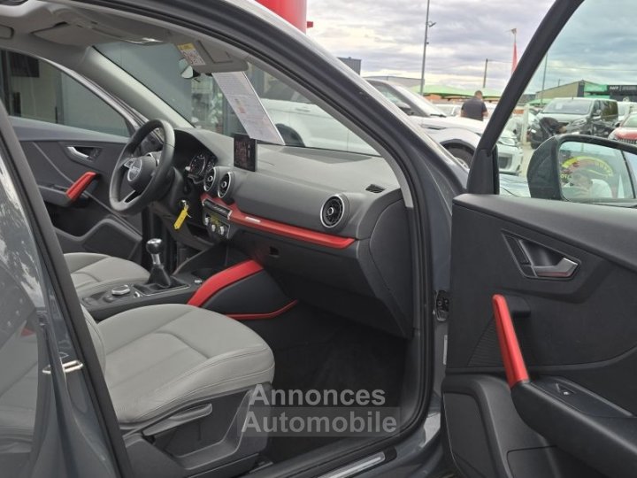 Audi Q2 30 TFSI 116 BVM6 Midnight Series - 38