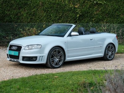 Audi RS4 Cabriolet 42l V8 420ch Exclusive / Gris Suzuka / Pack F1 / Bose   - 1