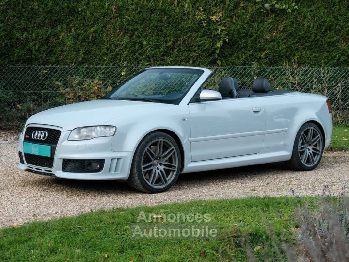 Audi RS4 Cabriolet 42l V8 420ch Exclusive / Gris Suzuka / Pack F1 / Bose - 1