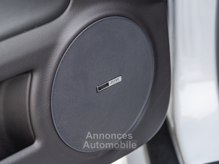 Audi RS4 Cabriolet 42l V8 420ch Exclusive / Gris Suzuka / Pack F1 / Bose - 14