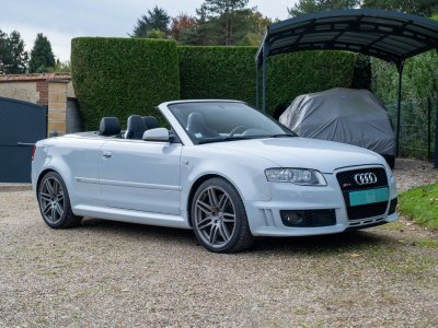 Audi RS4 Cabriolet 42l V8 420ch Exclusive / Gris Suzuka / Pack F1 / Bose   - 3