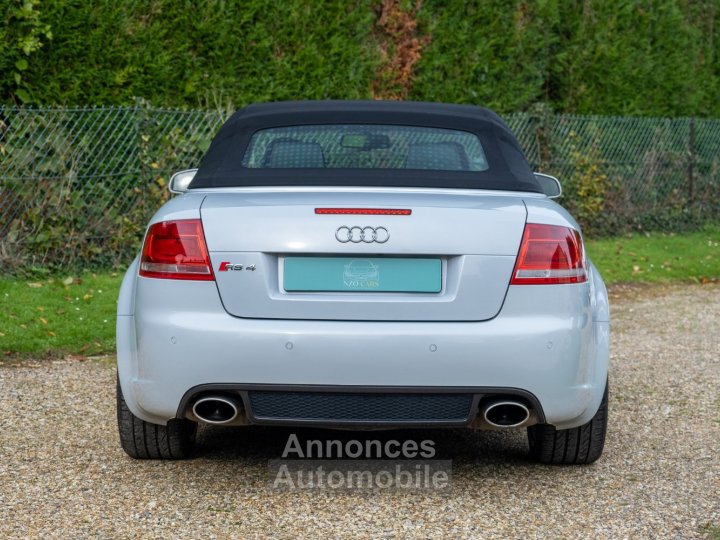 Audi RS4 Cabriolet 42l V8 420ch Exclusive / Gris Suzuka / Pack F1 / Bose - 5