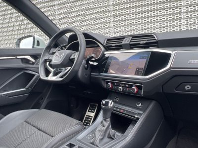Audi Q3 35 TFSI 150 ch S tronic 7 S line   - 7