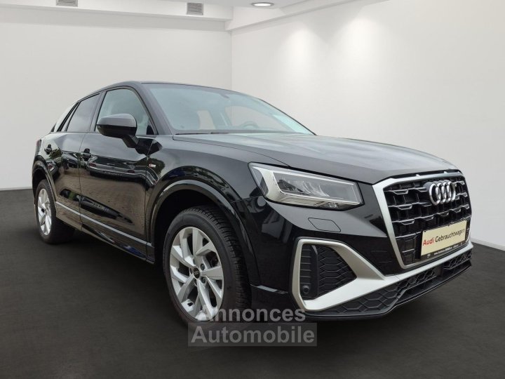 Audi Q2 S-LINE 35TFSI S-TRONIC KAMERA%2BKEYLESS%2BNAVI%2BAP - 2