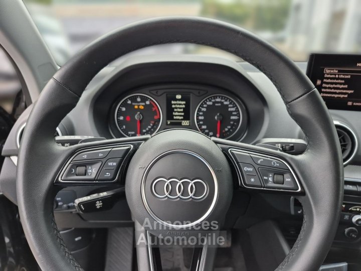Audi Q2 S-LINE 35TFSI S-TRONIC KAMERA%2BKEYLESS%2BNAVI%2BAP - 8