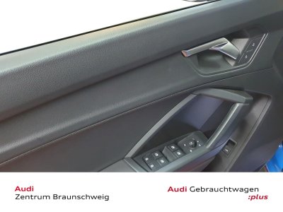 Audi Q3 S line 35 TFSI S tronic STANDHZG%2BAHK%2BLED   - 12