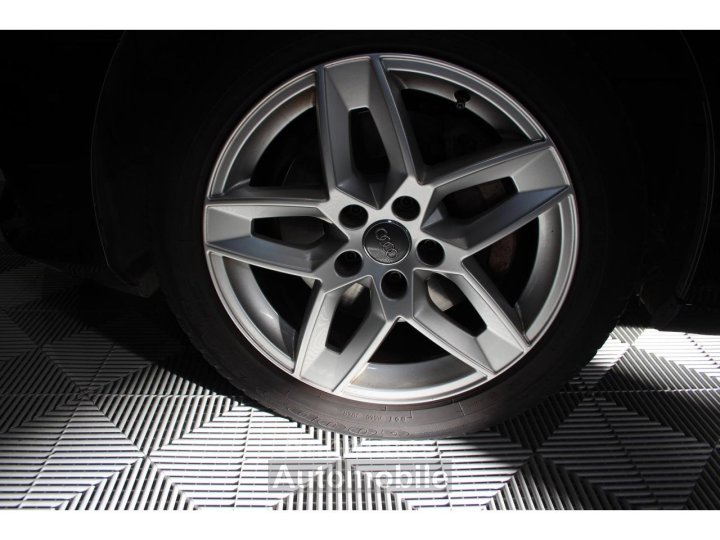 Audi A4 Avant 20 TDI - 190 - BV S-tronic Sport - CARPLAY - 35