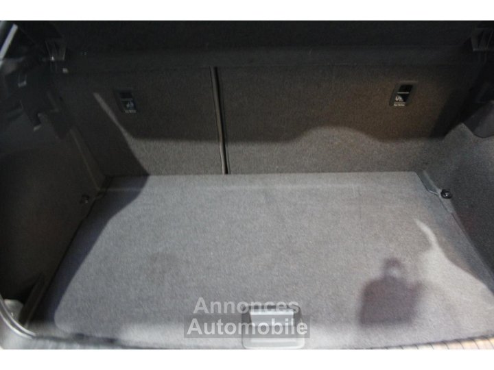 Audi A1 Sportback 15 35 TFSI - 150 - S-Tronic - S line - Carplay - 19