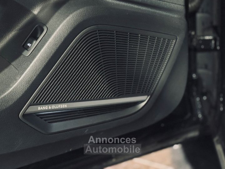 Audi Q2 35 TFSI Black Edition S Line Tronic BO Garantie 12 mois - 14