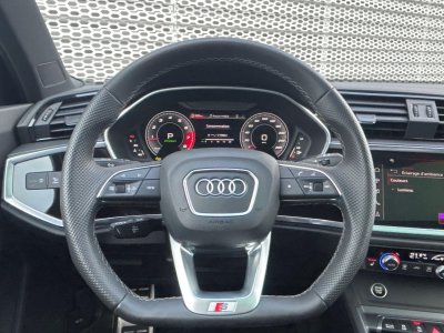 Audi Q3 35 TFSI 150 ch S tronic 7 S line plus   - 23