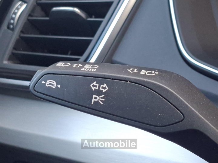 Audi Q5 55 TFSIe 367 S tronic 7 Quattro S line - 11