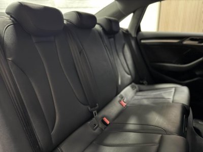 Audi A3 20 40 TDI 184 CH S-Tronic 7 Berline Quattro Design luxe - 19