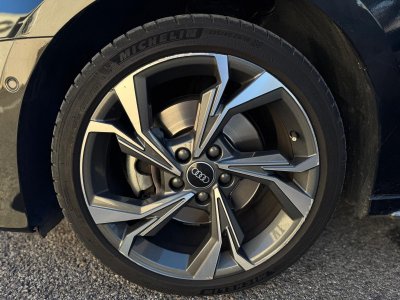 Audi A3 Sportback 30 TDI 116 S Line / Suivi d'entretient - 37