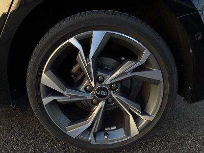 Audi A3 Sportback 30 TDI 116 S Line / Suivi d'entretient - 38